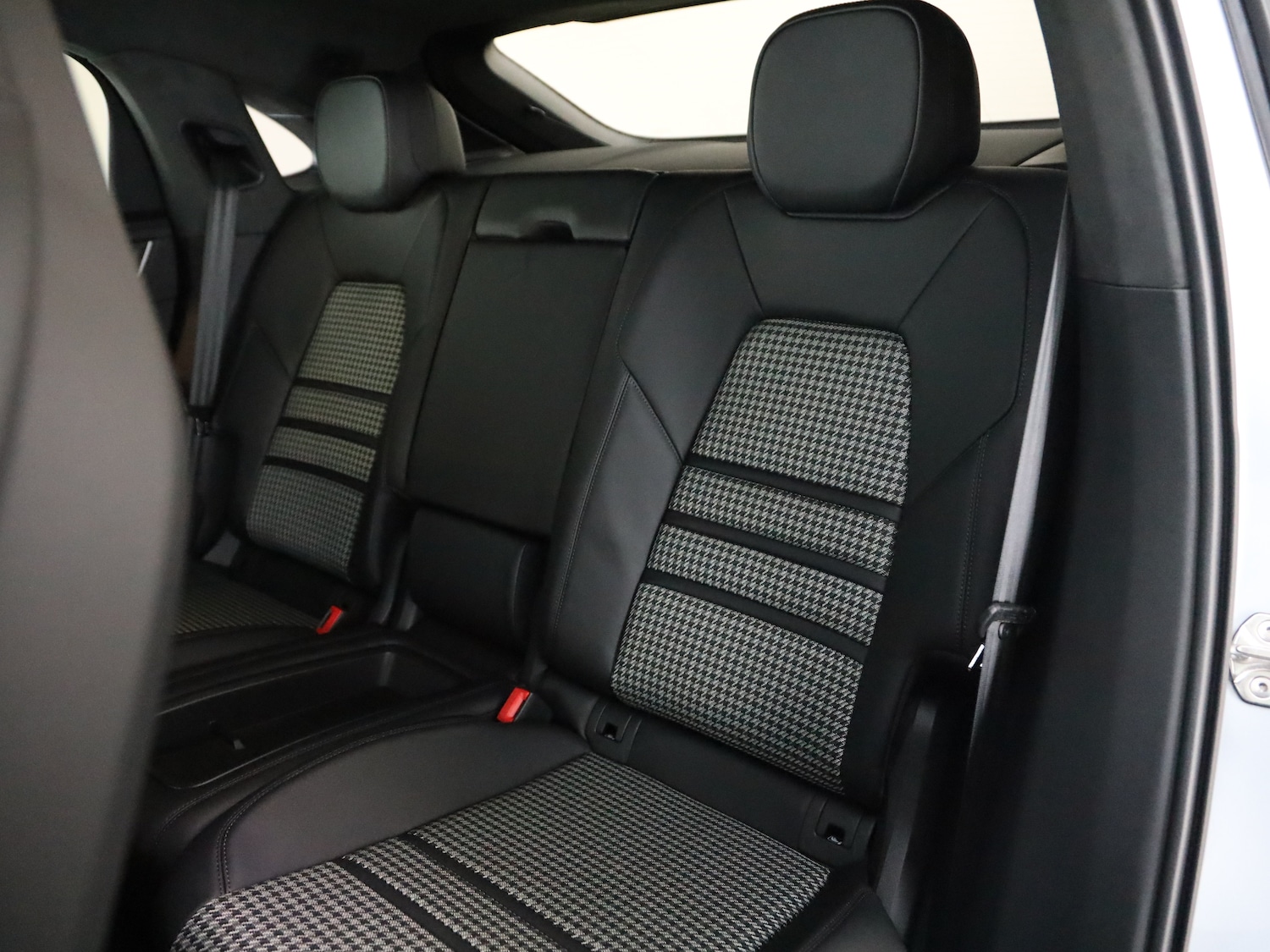 Used Porsche Cayenne 2025 for sale - 77905637: Photo 25