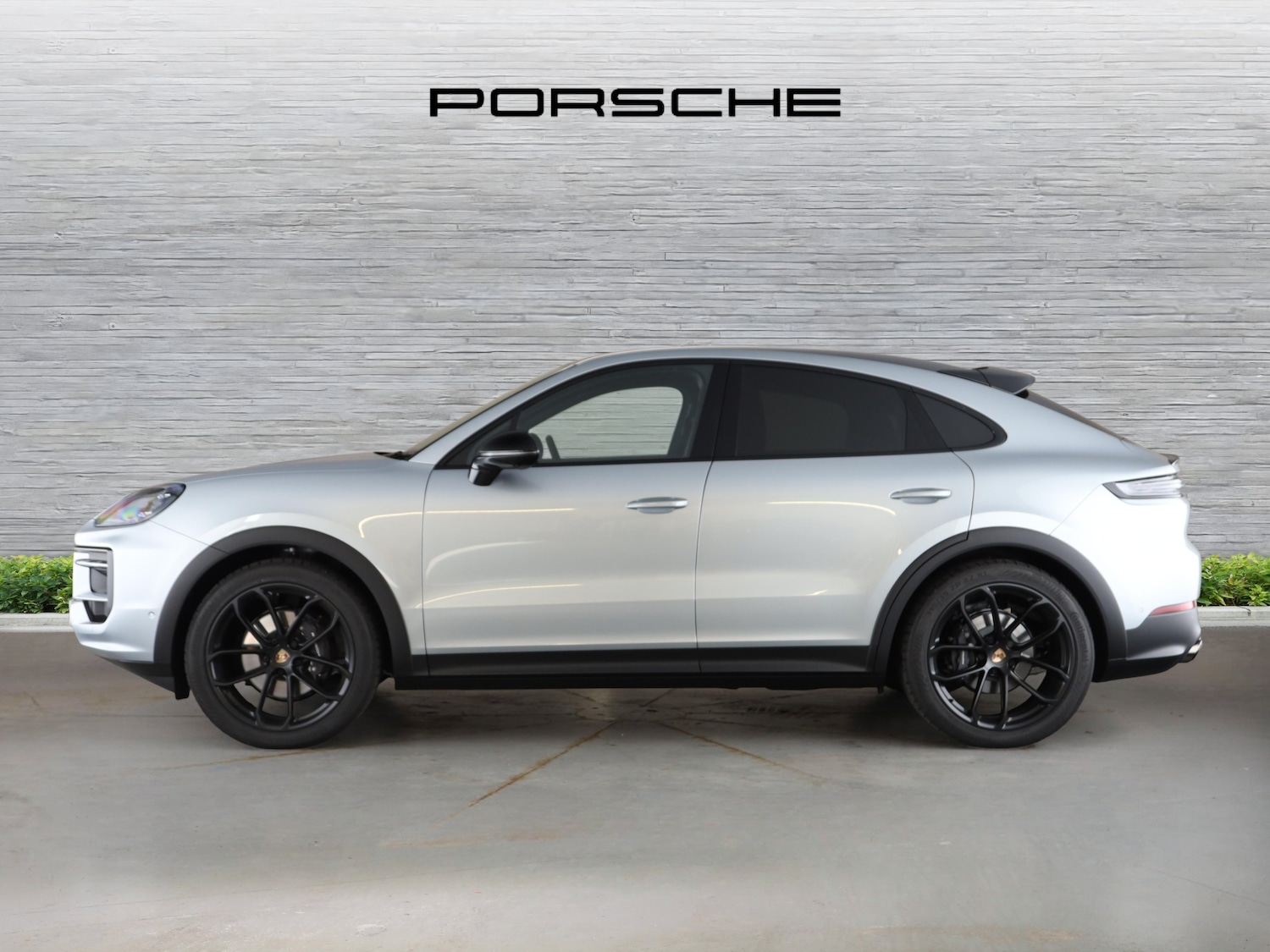 Used Porsche Cayenne 2025 for sale - 77905637: Photo 3