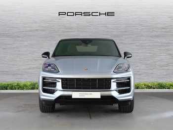 Used Porsche Cayenne 2025 for sale - 77905637: Photo