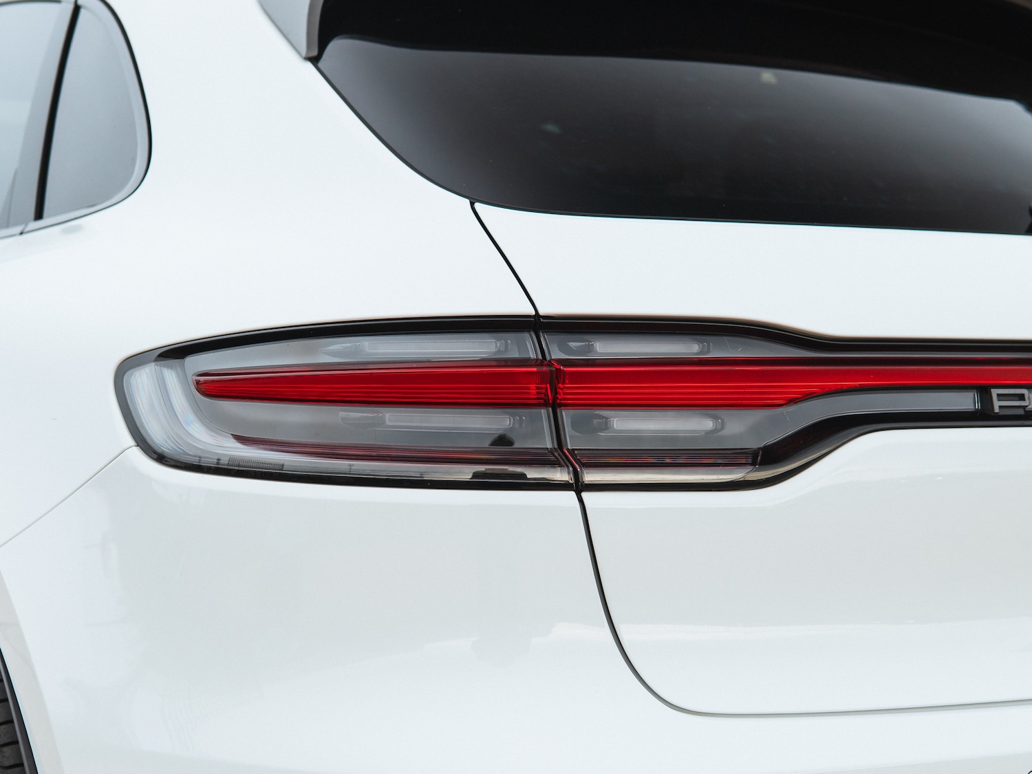 Used Porsche Macan 2023 for sale - 76197123: Photo 12