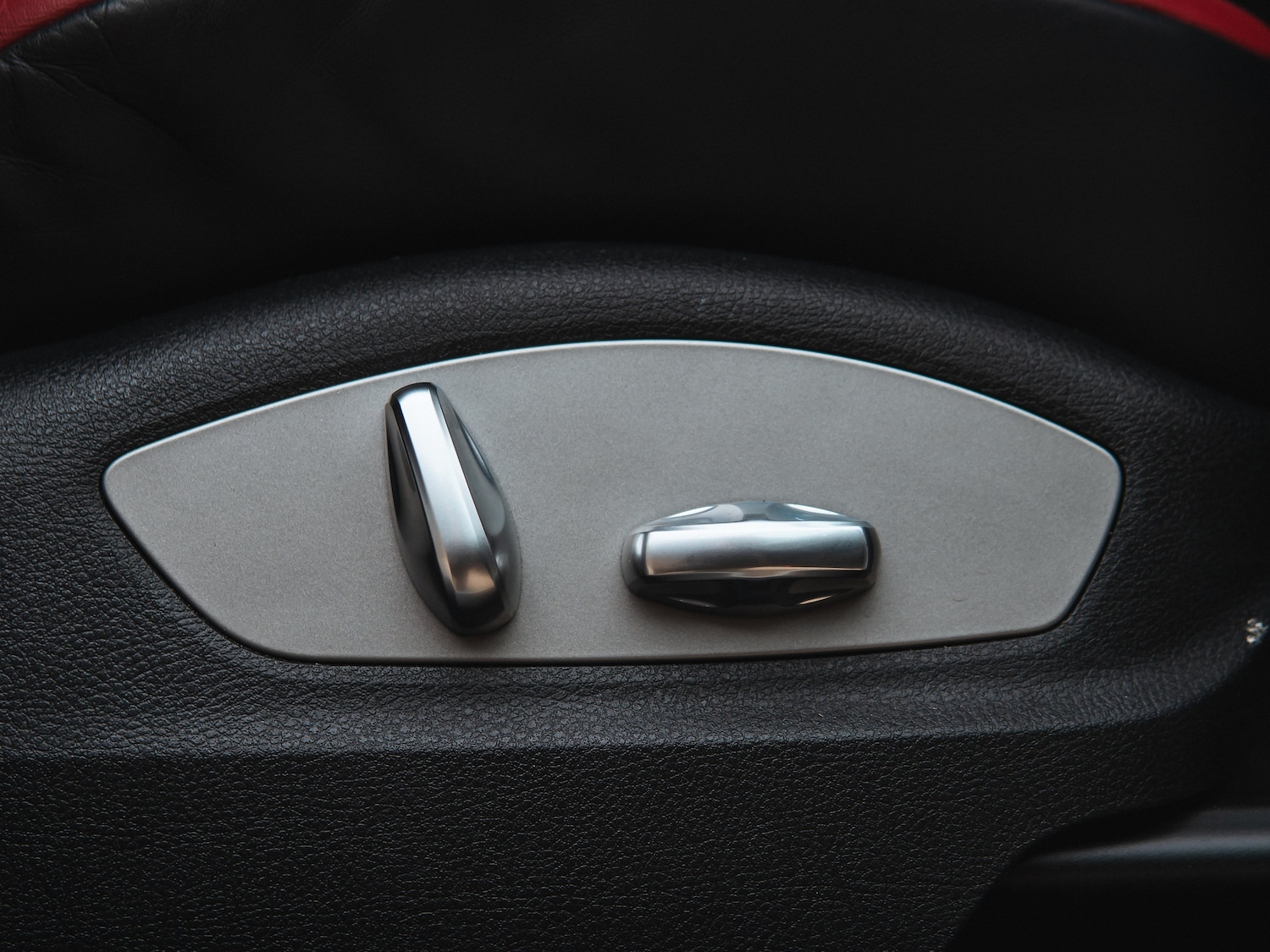 Used Porsche Macan 2023 for sale - 76197123: Photo 31