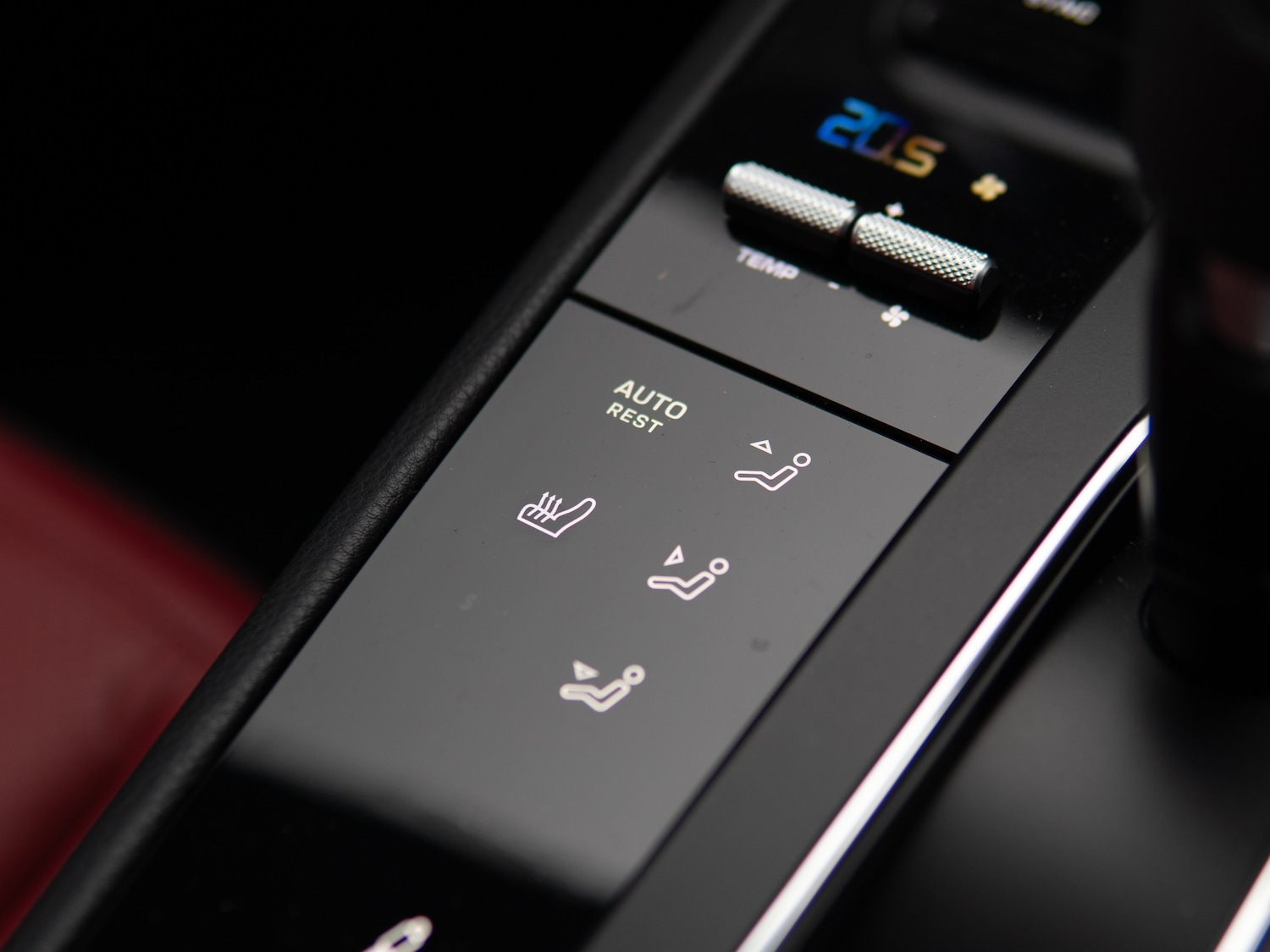 Used Porsche Macan 2023 for sale - 76197123: Photo 32