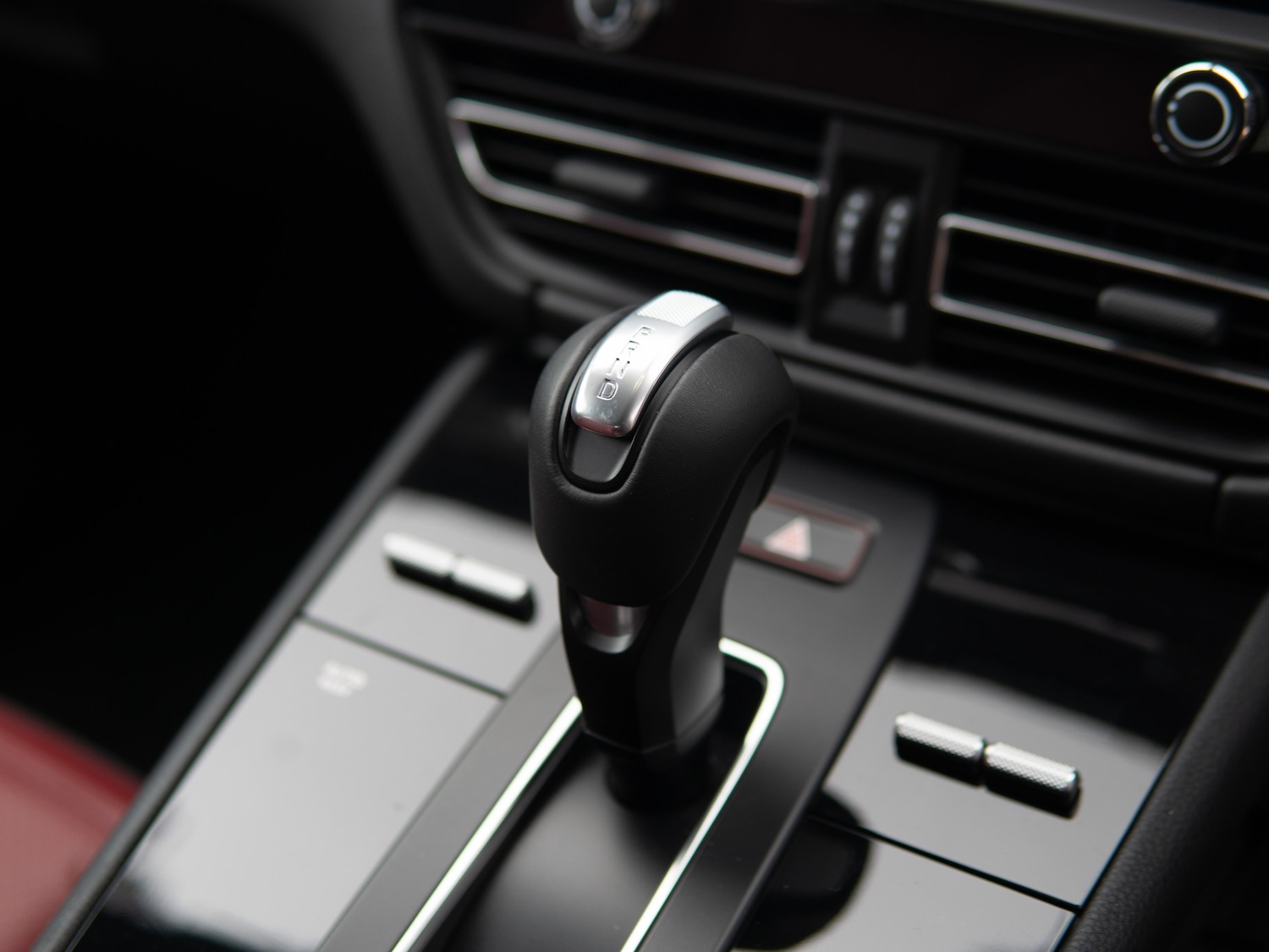 Used Porsche Macan 2023 for sale - 76197123: Photo 40