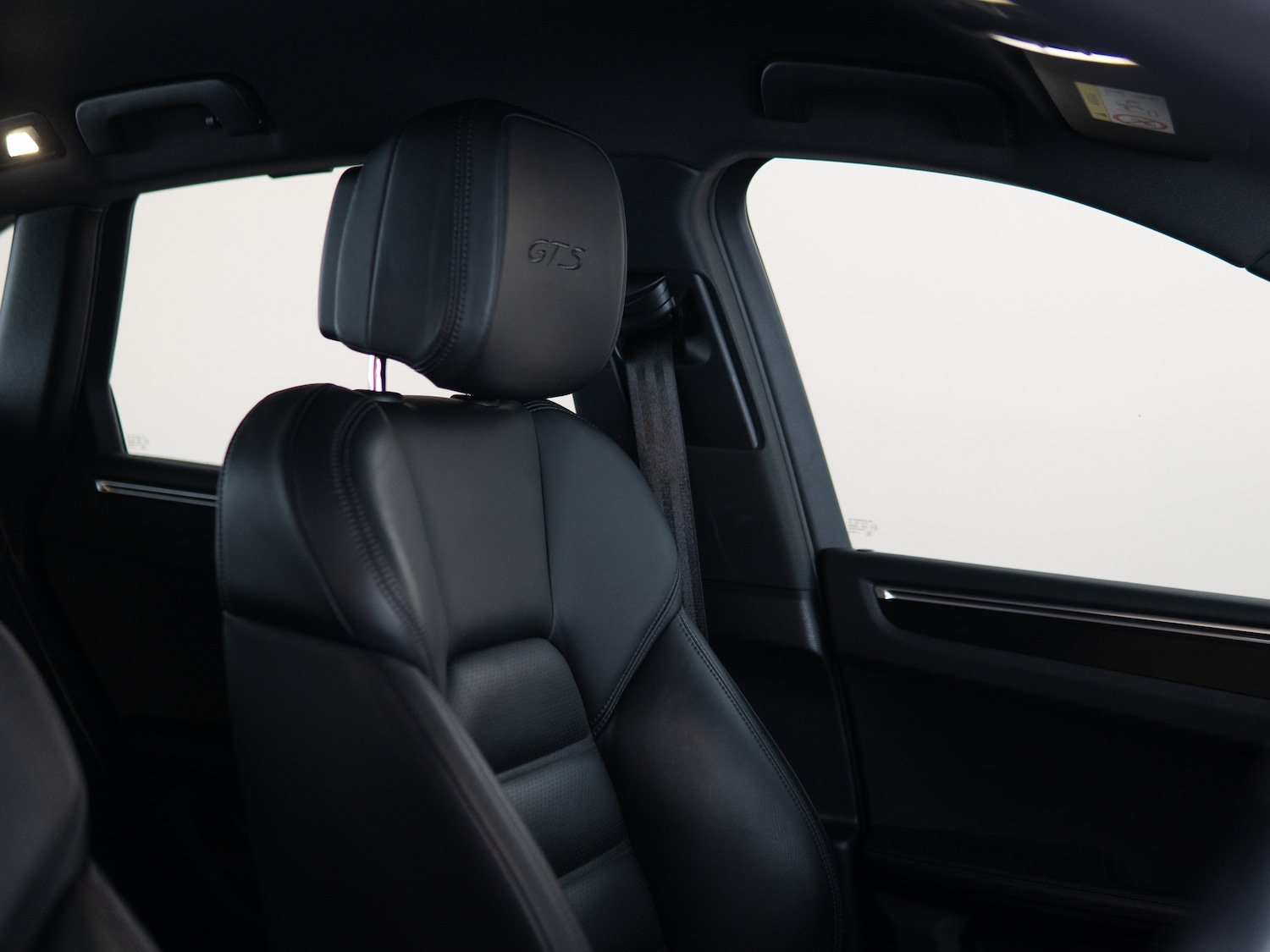 Used Porsche Macan 2022 for sale - 77421653: Photo 12