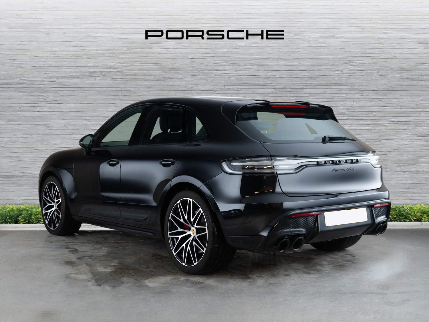 Used Porsche Macan 2022 for sale - 77421653: Photo 2