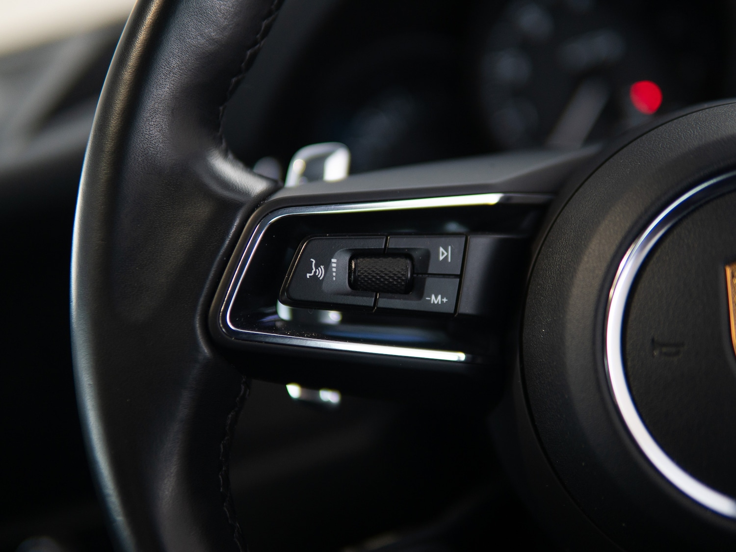 Used Porsche Macan 2022 for sale - 77421653: Photo 30