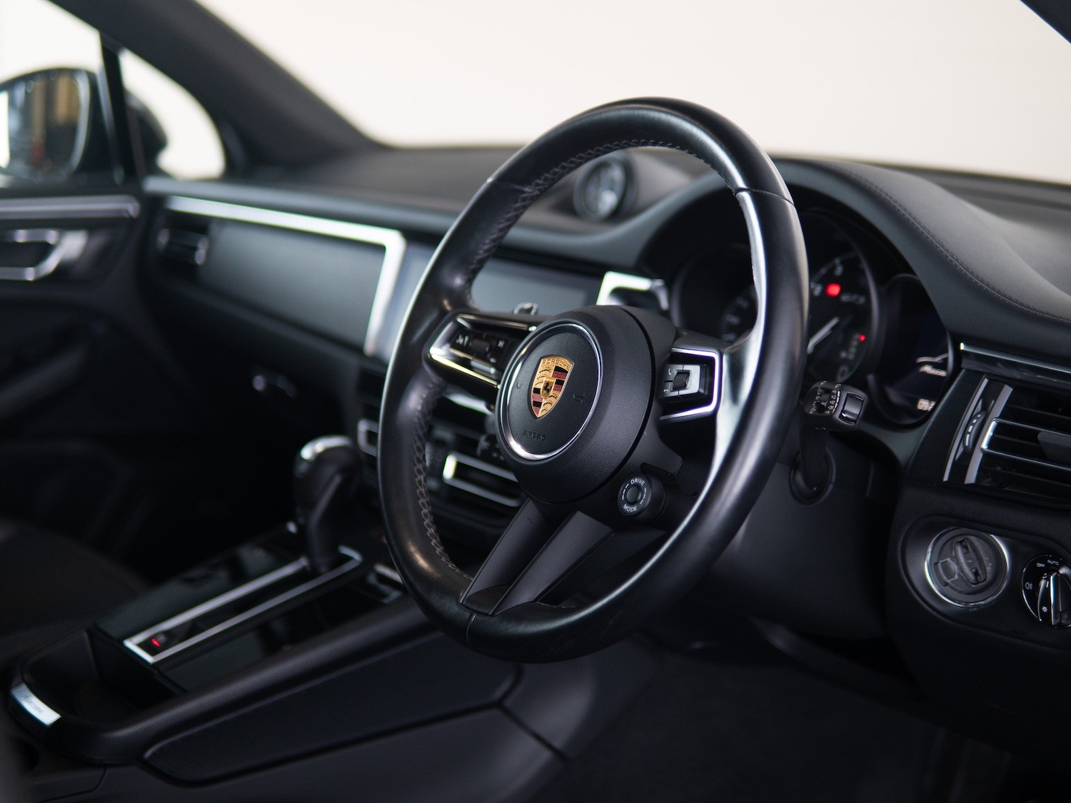 Used Porsche Macan 2022 for sale - 77421653: Photo 8