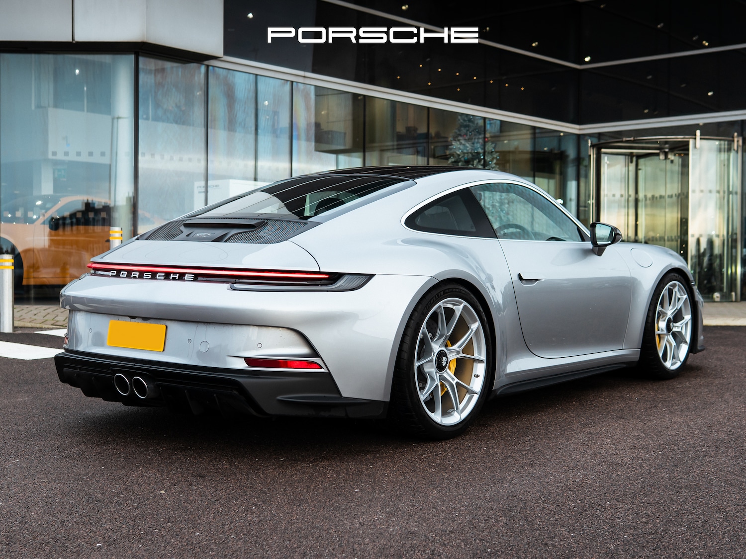 Used Porsche 911 2023 for sale - 76949726: Photo 2