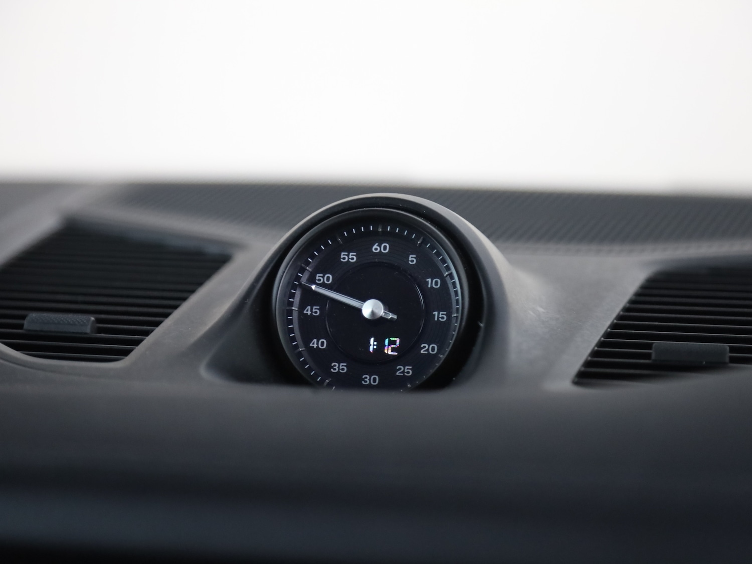 Used Porsche Cayenne 2023 for sale - 76438749: Photo 11