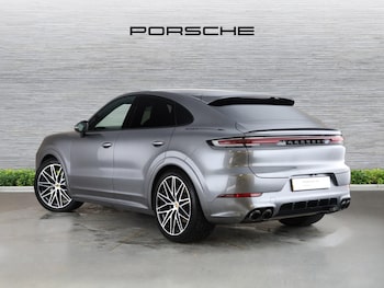 Used Porsche Cayenne 2023 for sale - 76438749: Photo