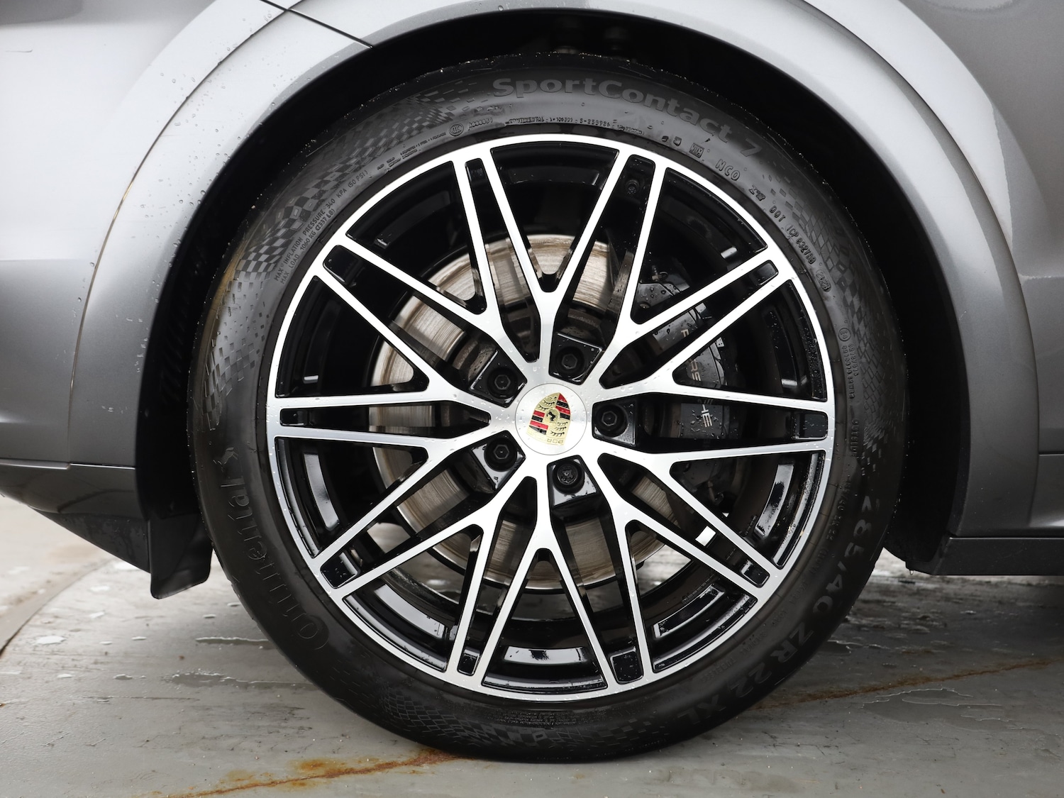 Used Porsche Cayenne 2023 for sale - 76438749: Photo 3