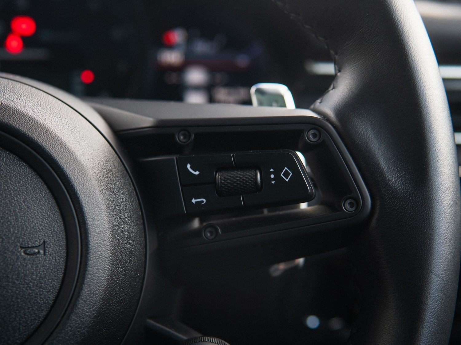 Used Porsche Macan 2024 for sale - 78016365: Photo 18