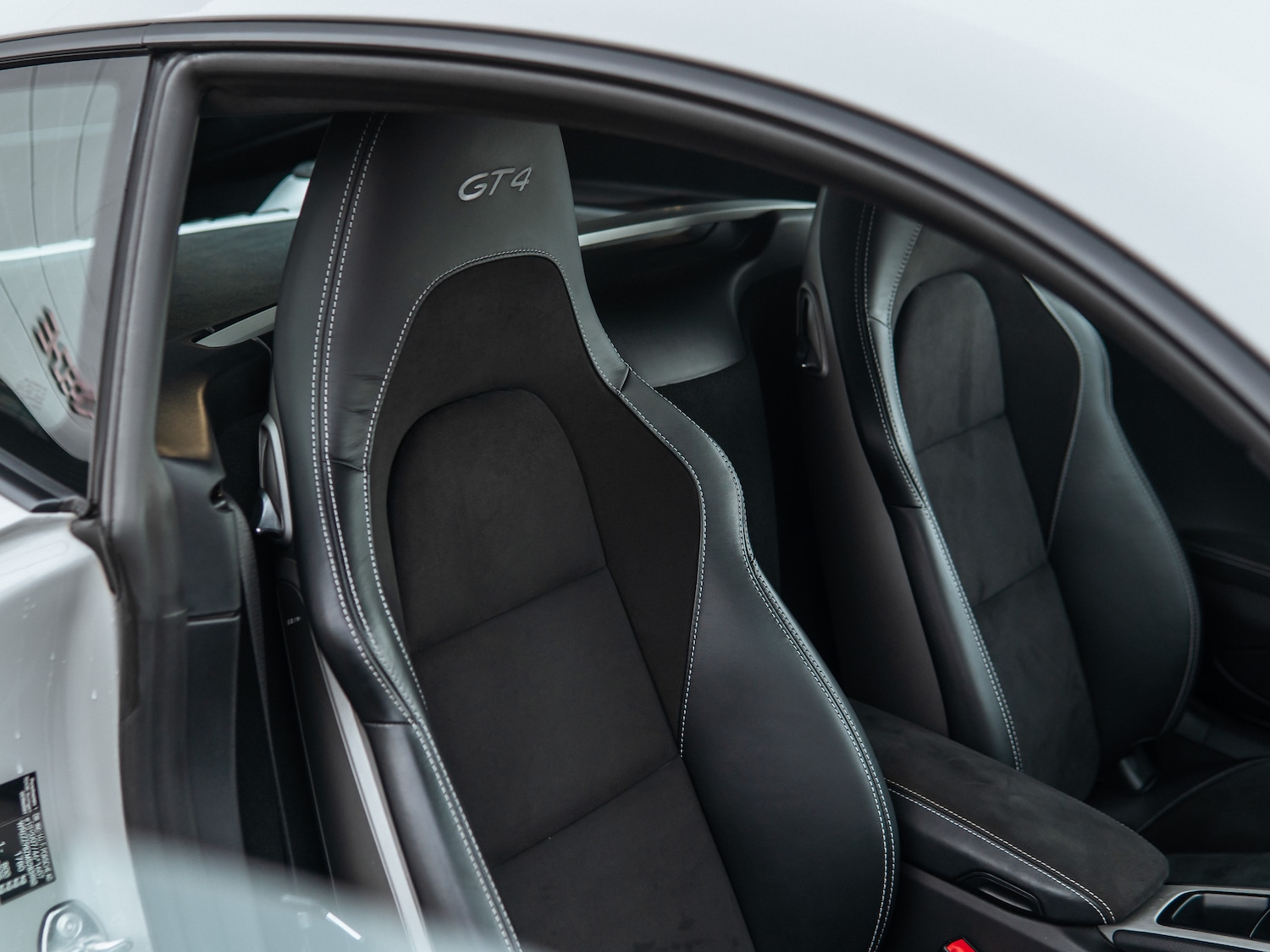 Used Porsche 718 Cayman 2021 for sale - 77506806: Photo 8