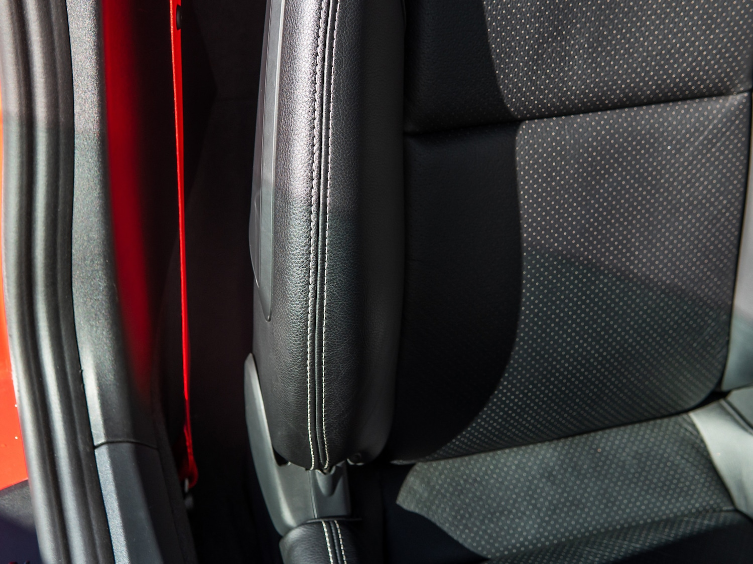 Used Porsche Cayman 2023 for sale - 78083344: Photo 28