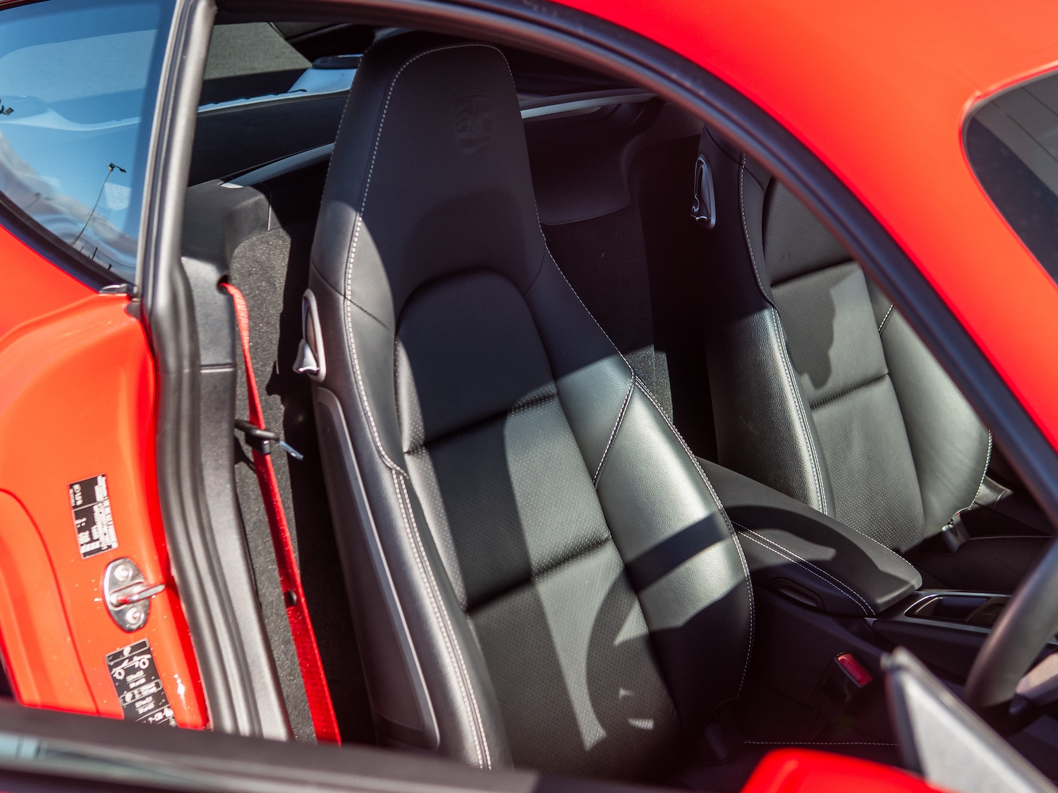 Used Porsche Cayman 2023 for sale - 78083344: Photo 32