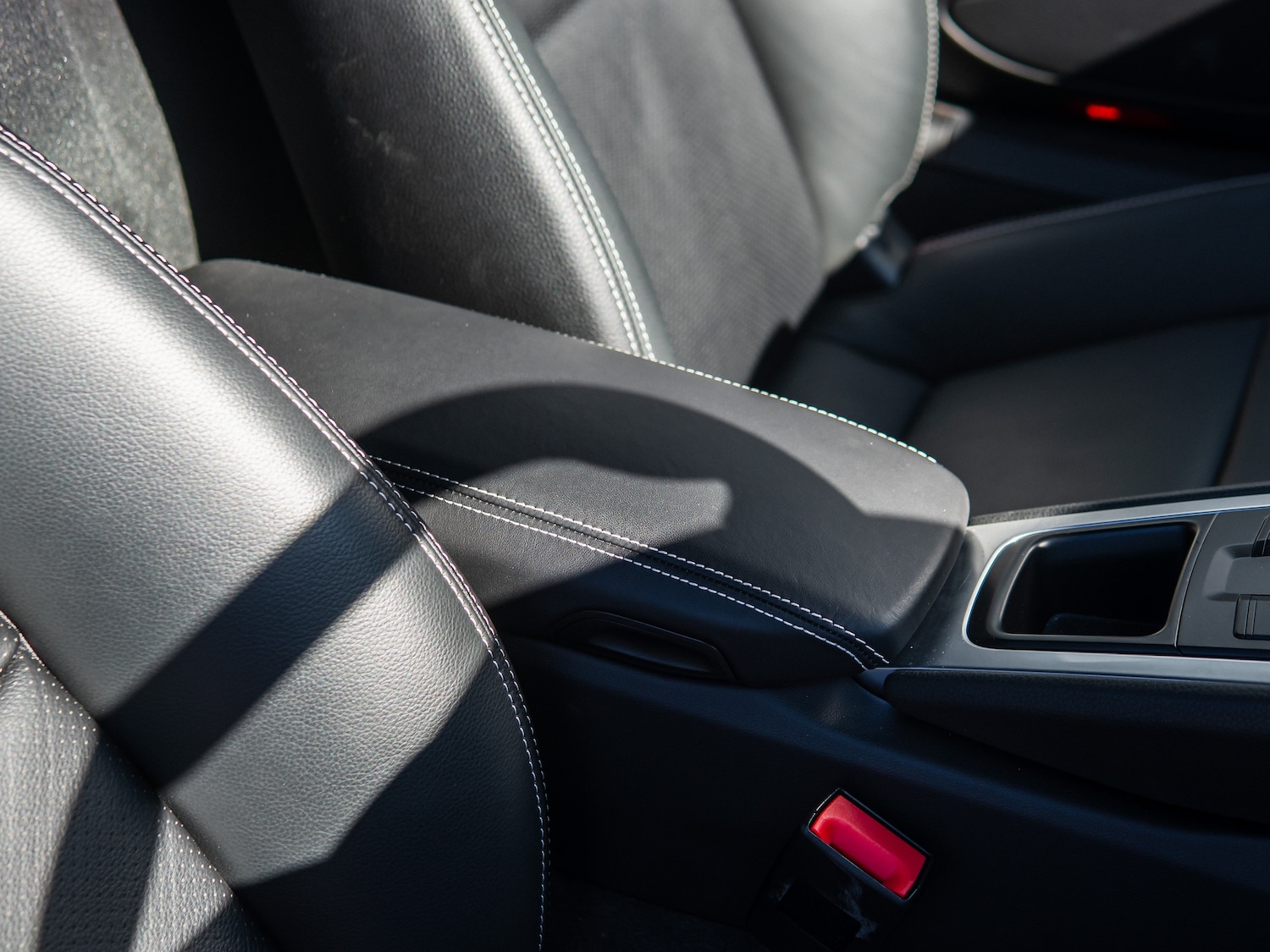 Used Porsche Cayman 2023 for sale - 78083344: Photo 33