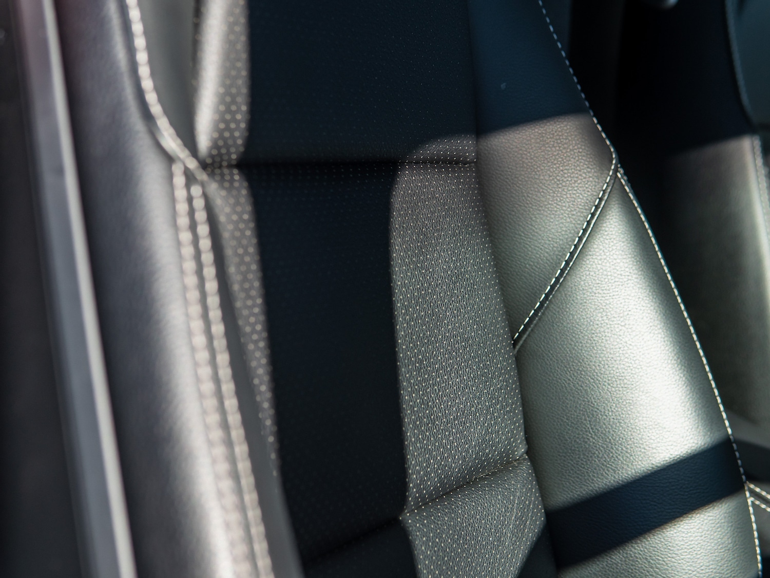 Used Porsche Cayman 2023 for sale - 78083344: Photo 34