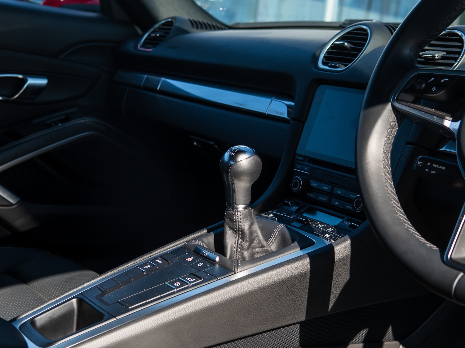 Used Porsche Cayman 2023 for sale - 78083344: Photo 8