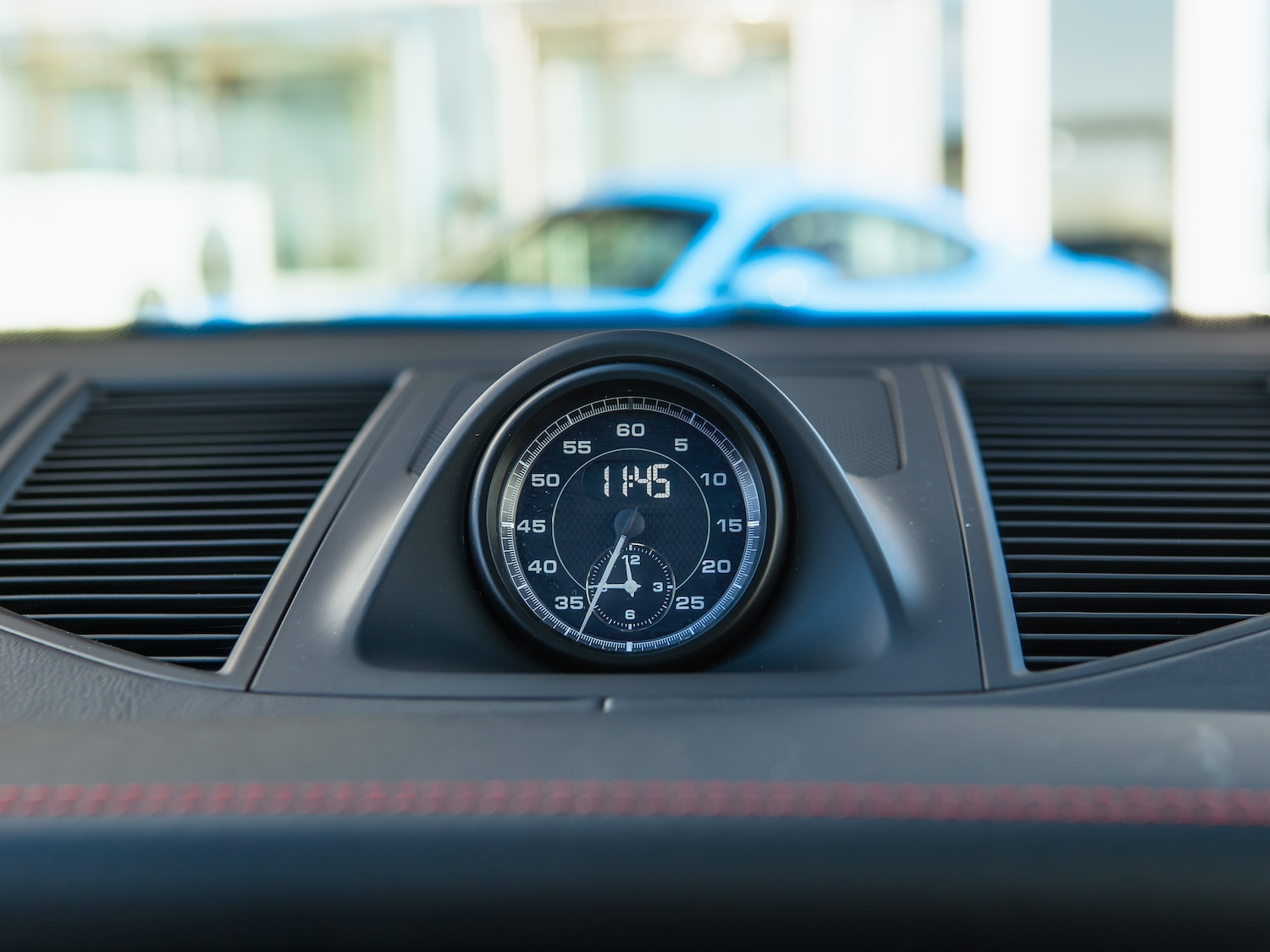 Used Porsche Macan 2024 for sale - 77582591: Photo 11