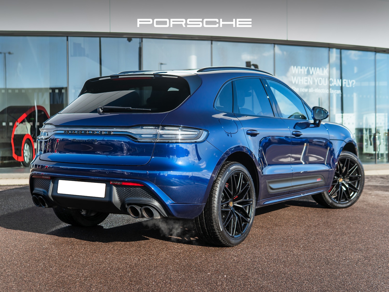 Used Porsche Macan 2024 for sale - 77582591: Photo 2