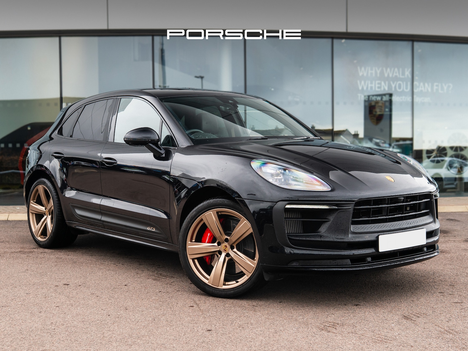 Used Porsche Macan 2023 for sale - 78123906: Photo 1