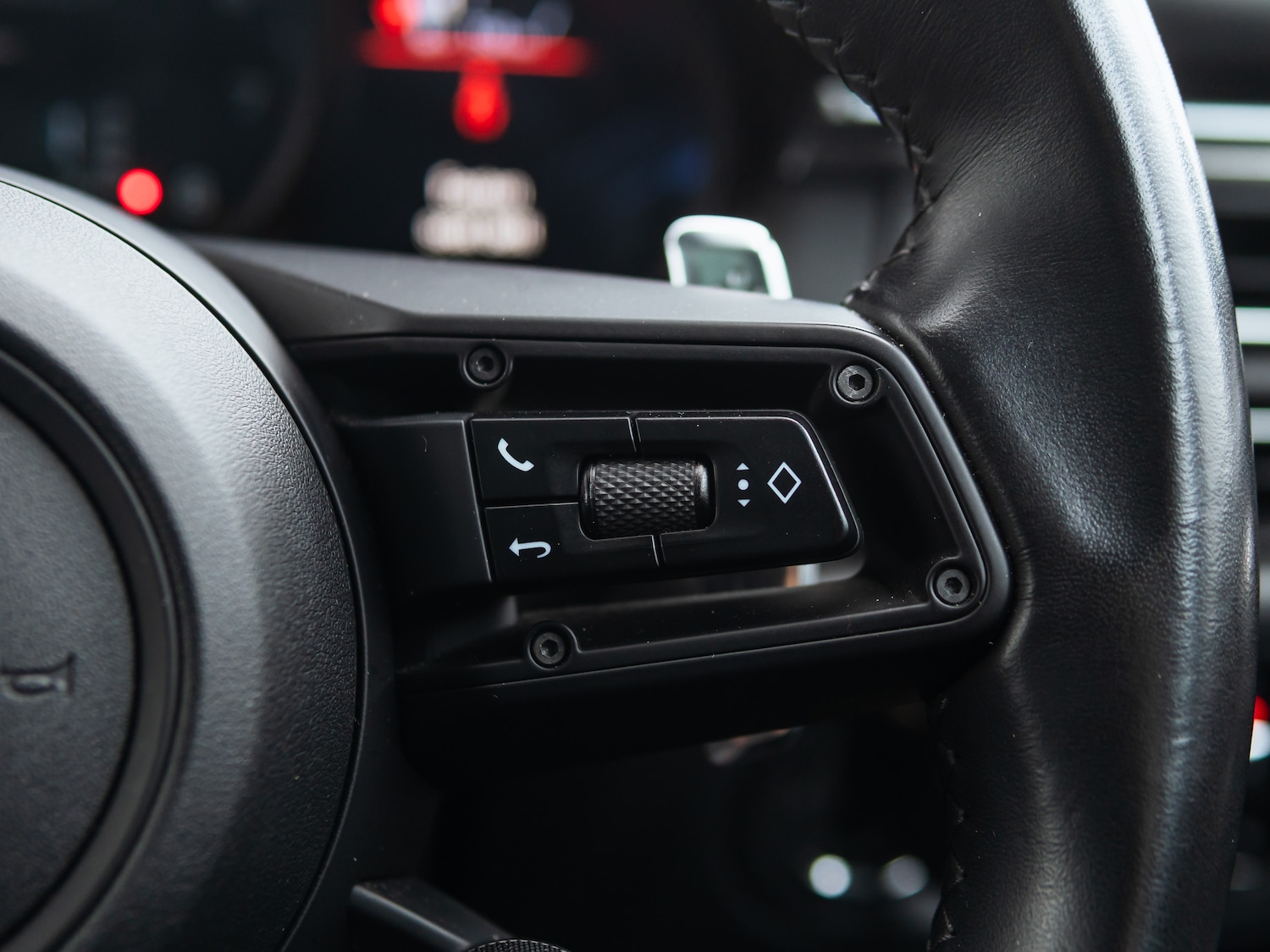 Used Porsche Macan 2023 for sale - 77747838: Photo 14