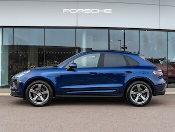 Used Porsche Macan 2023 for sale - 77747838: Photo