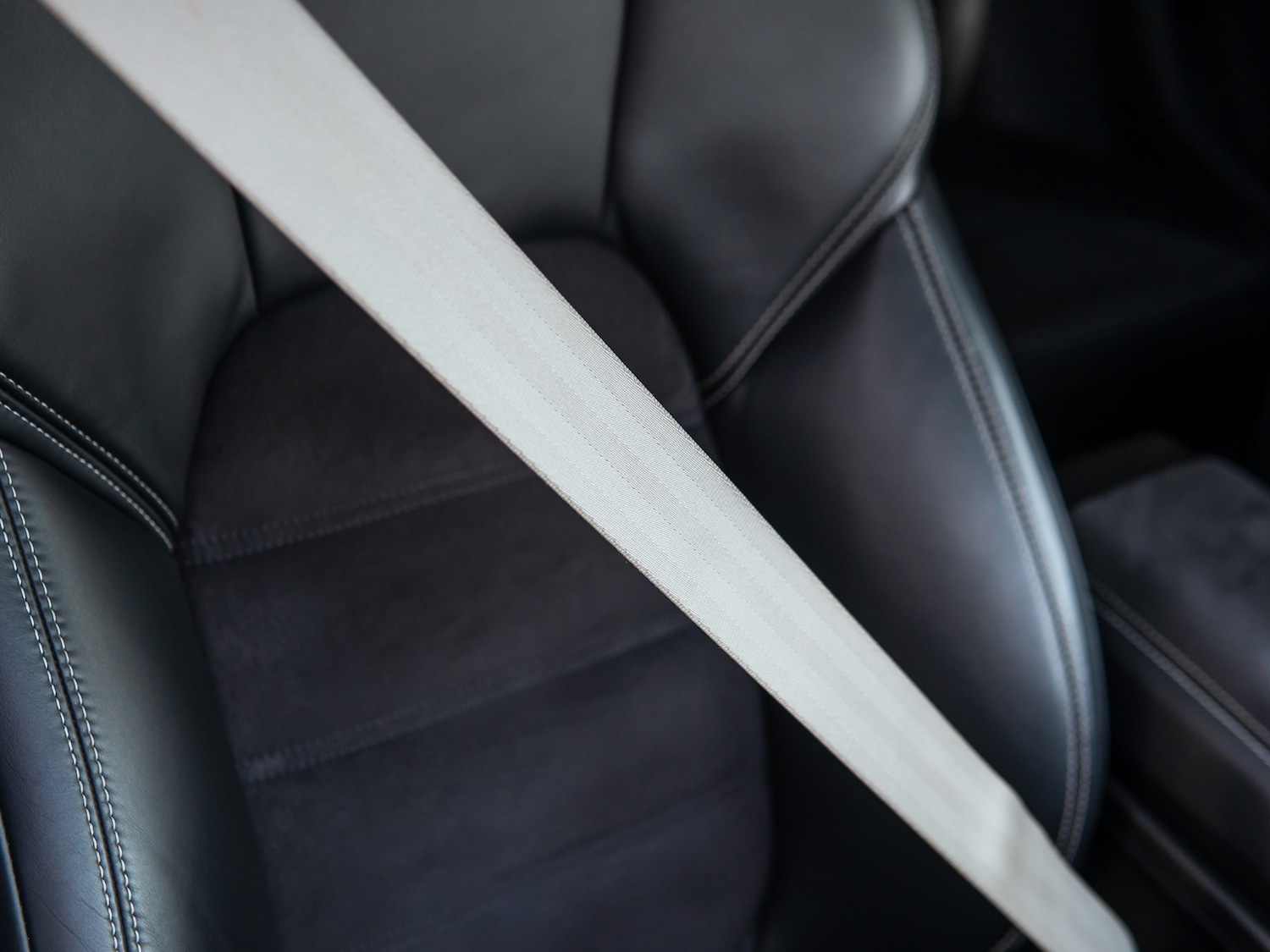 Used Porsche Macan 2020 for sale - 77642136: Photo 10