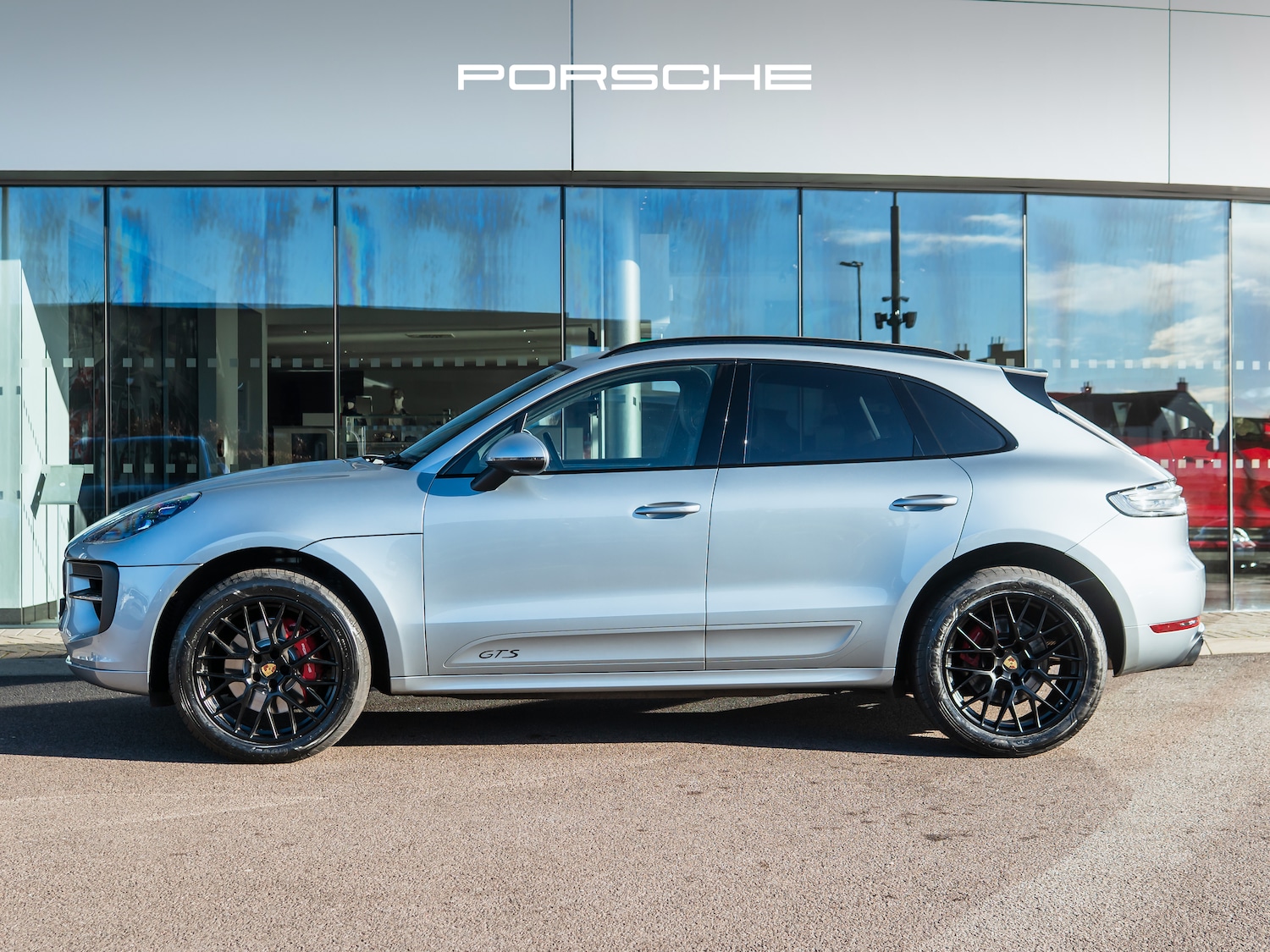 Used Porsche Macan 2020 for sale - 77642136: Photo 3