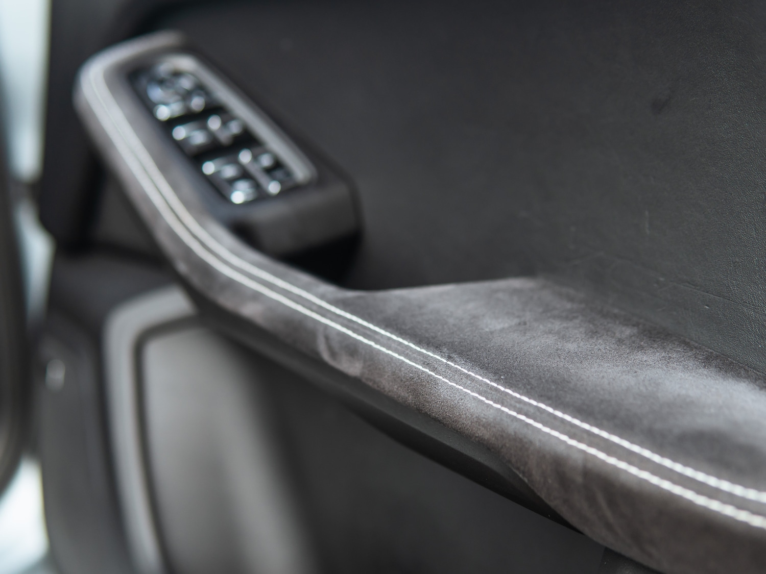 Used Porsche Macan 2020 for sale - 77642136: Photo 30