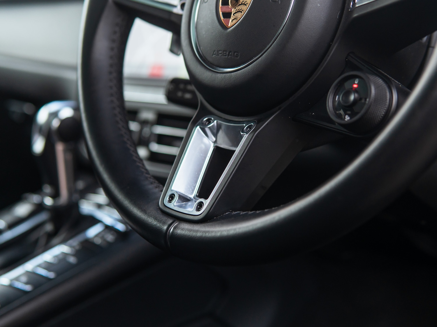 Used Porsche Macan 2020 for sale - 77642136: Photo 35