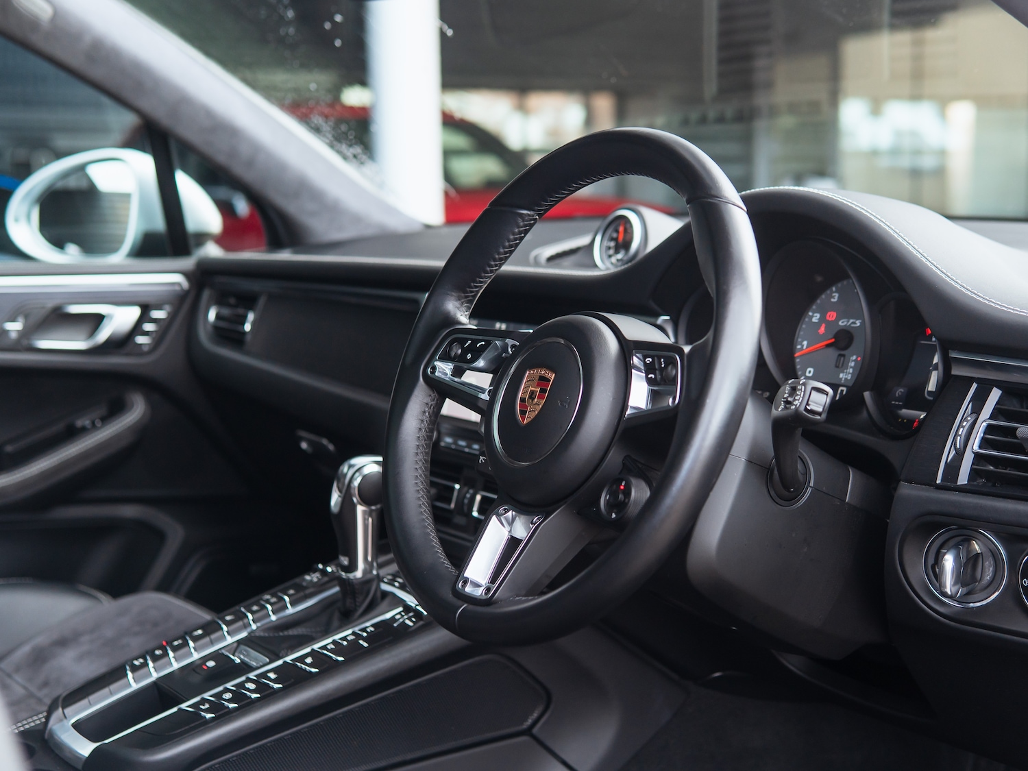 Used Porsche Macan 2020 for sale - 77642136: Photo 6