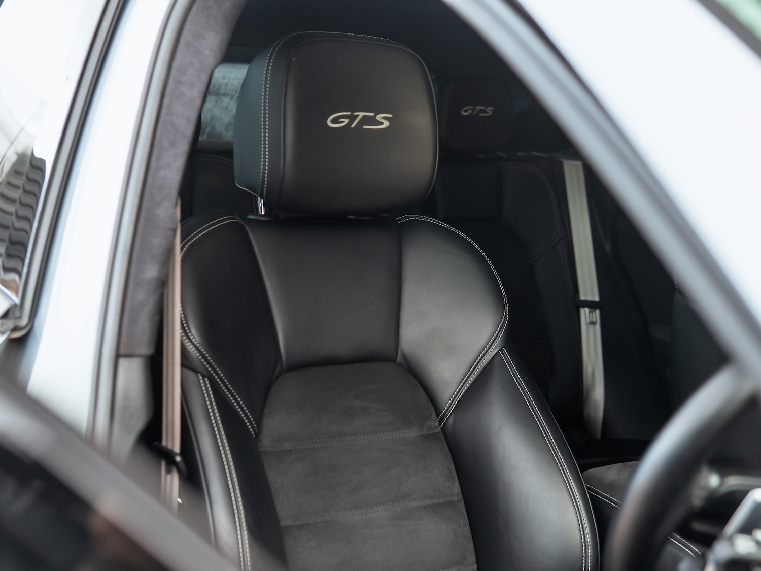 Used Porsche Macan 2020 for sale - 77642136: Photo 7