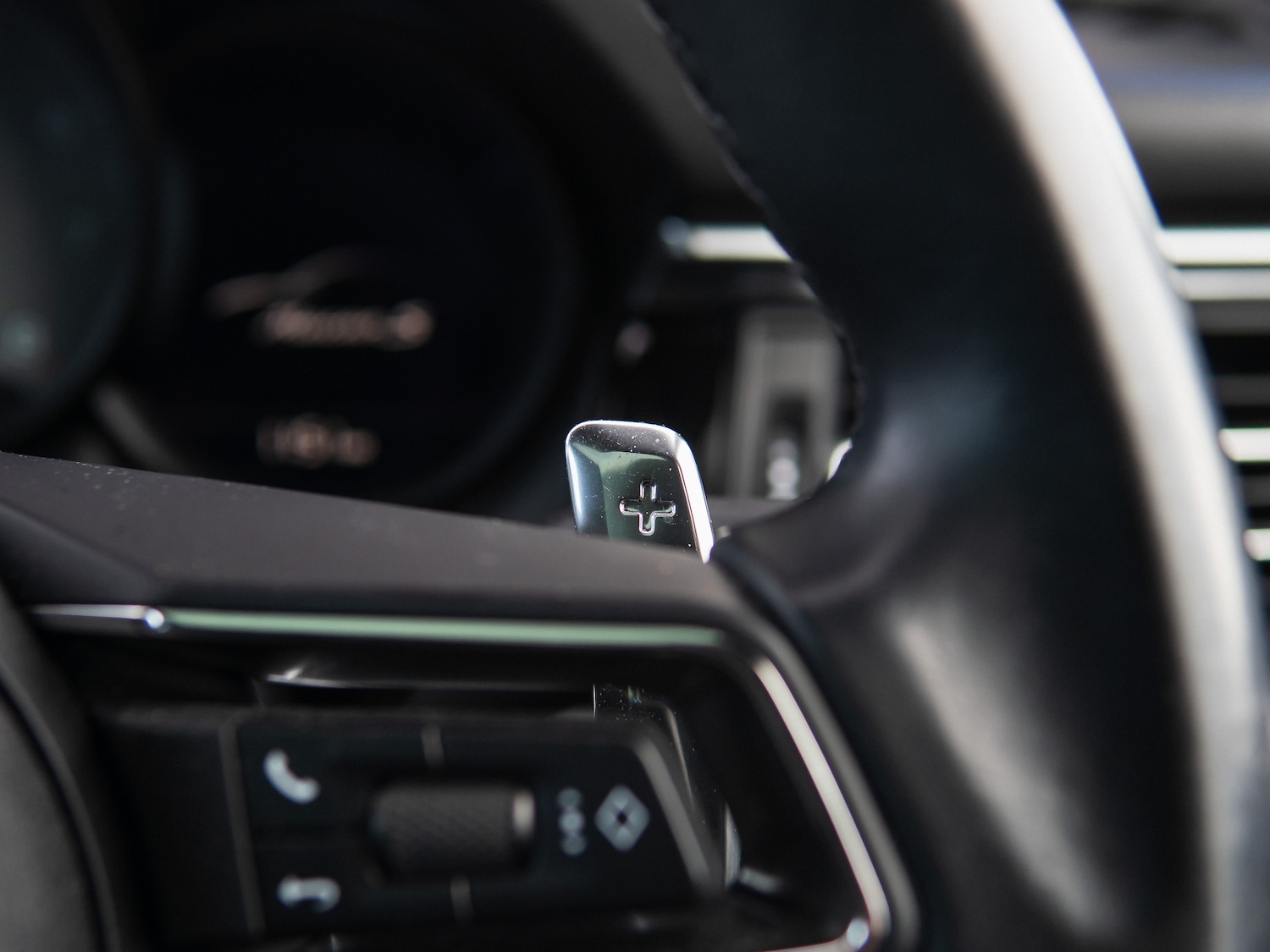 Used Porsche Macan 2023 for sale - 78002278: Photo 15