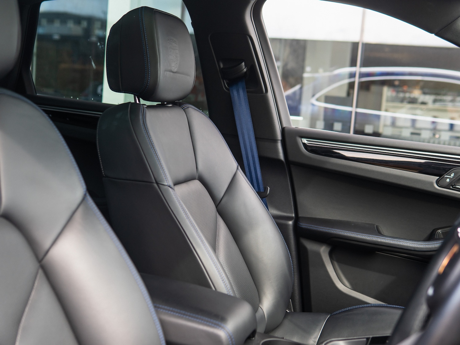 Used Porsche Macan 2023 for sale - 78002278: Photo 28