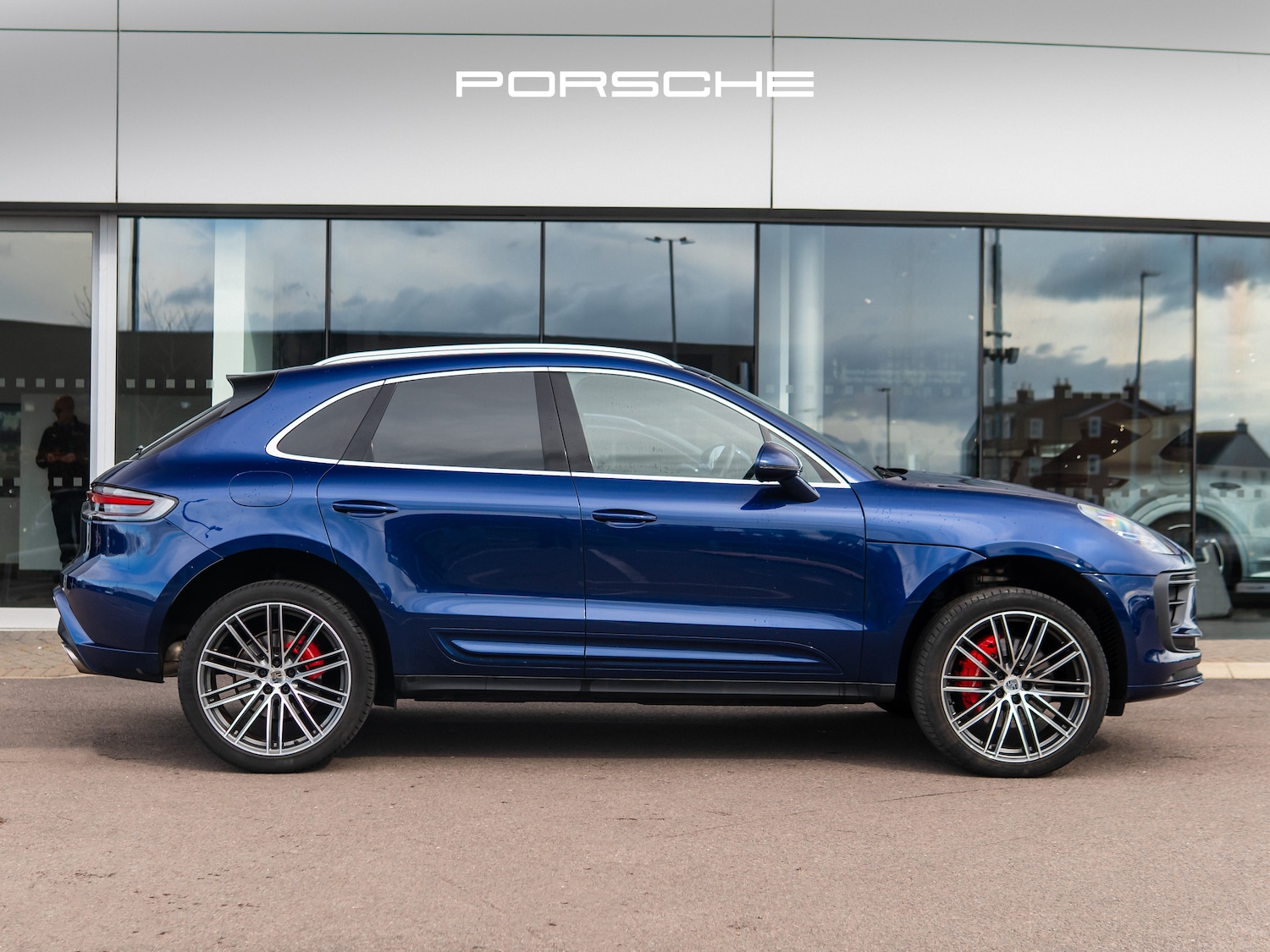 Used Porsche Macan 2023 for sale - 78002278: Photo 3