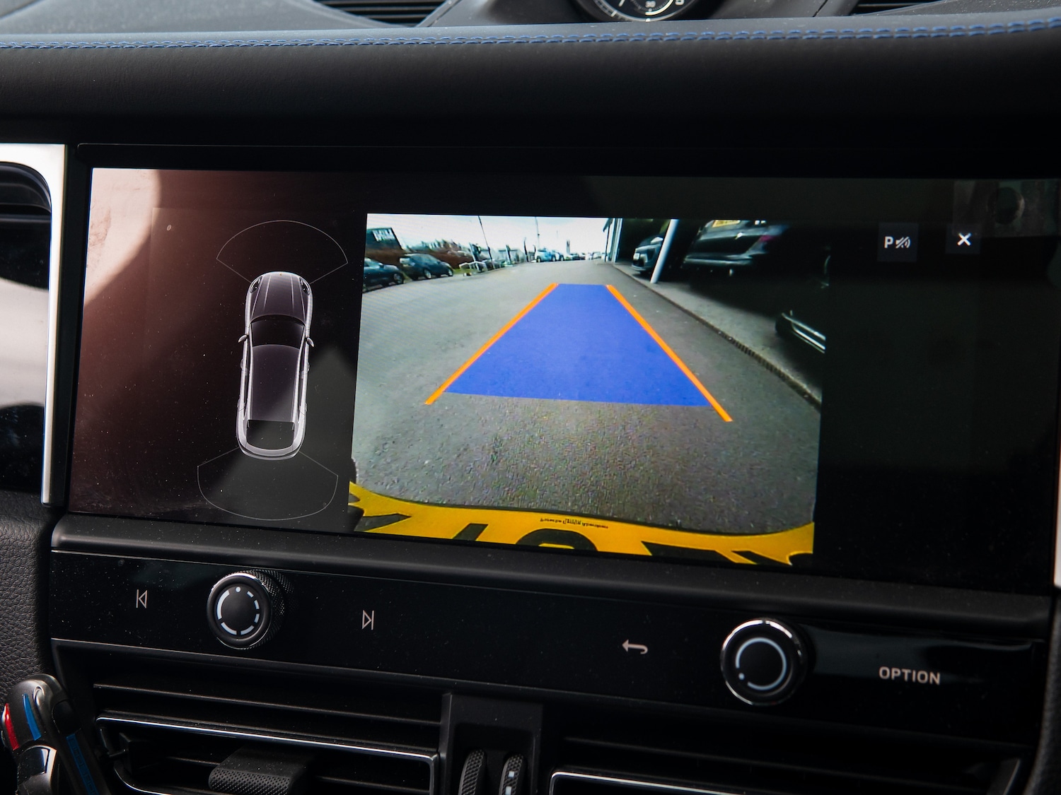 Used Porsche Macan 2023 for sale - 78002278: Photo 32