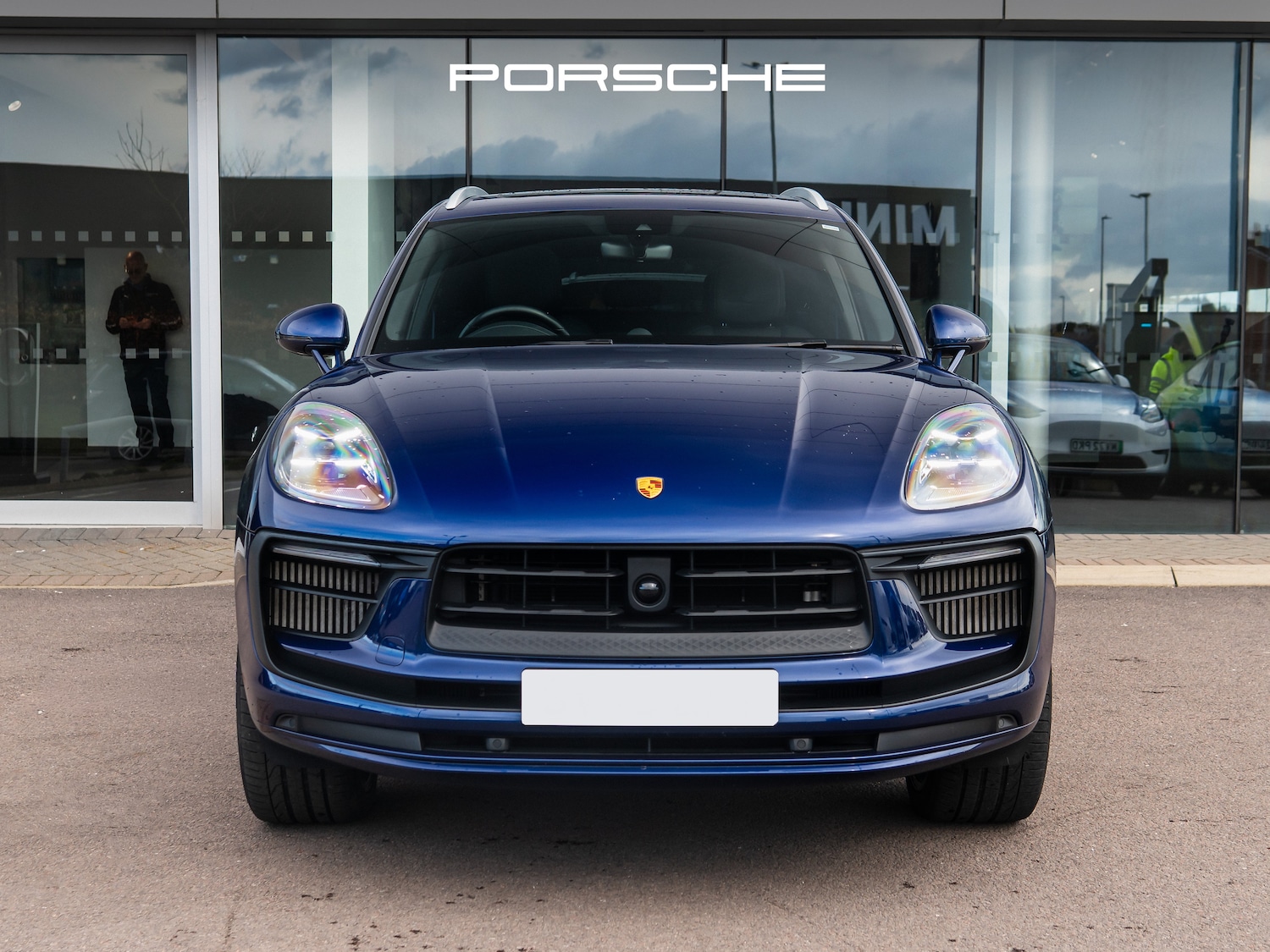 Used Porsche Macan 2023 for sale - 78002278: Photo 4