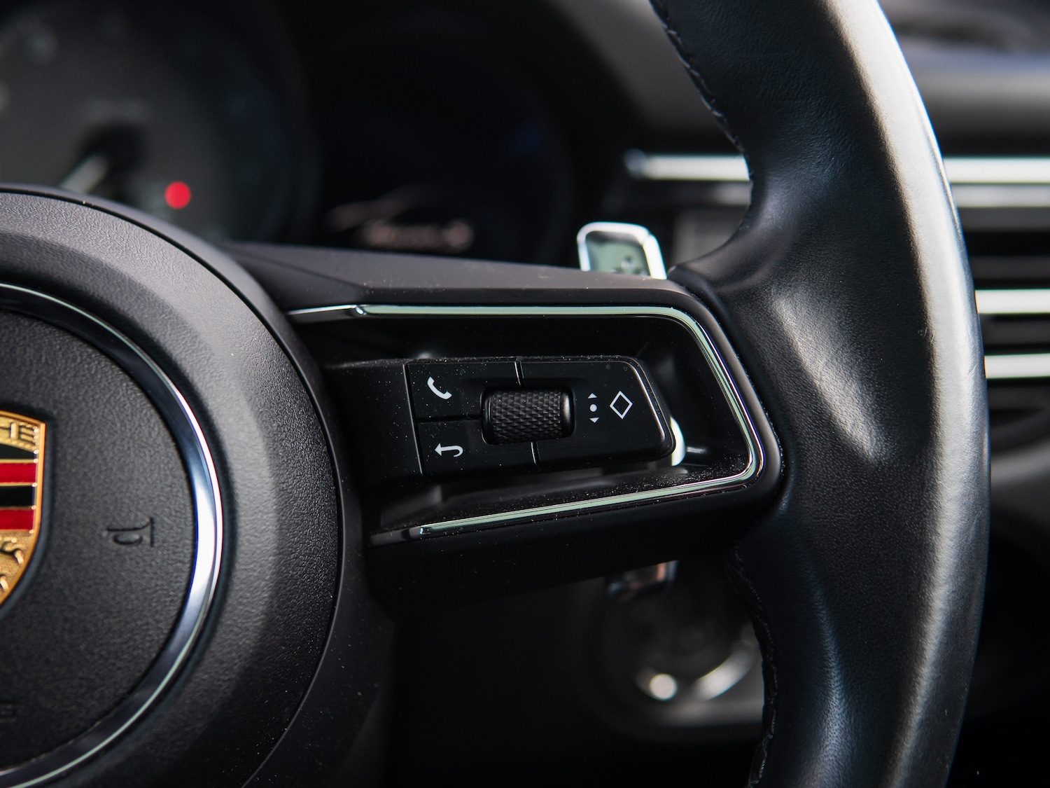 Used Porsche Macan 2023 for sale - 78002278: Photo 8