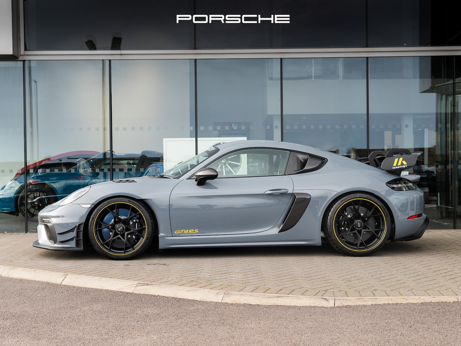 Used Porsche Cayman 2025 for sale - 76367222: Photo 3