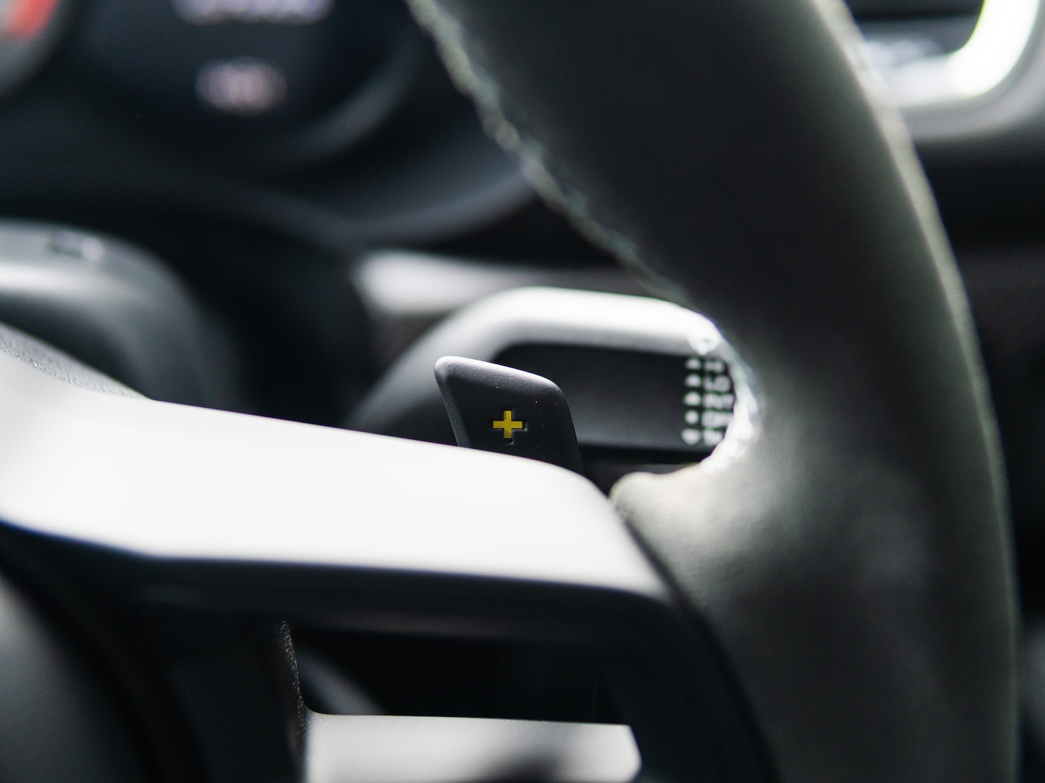 Used Porsche Cayman 2025 for sale - 76367222: Photo 38