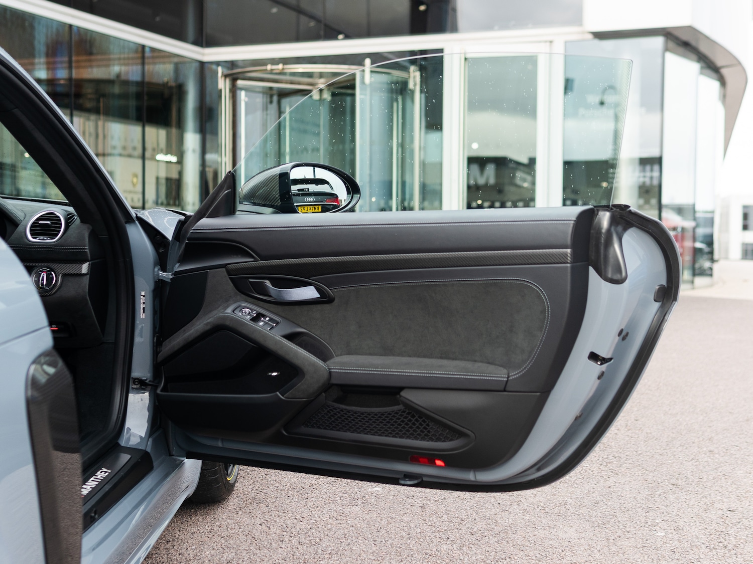 Used Porsche Cayman 2025 for sale - 76367222: Photo 53