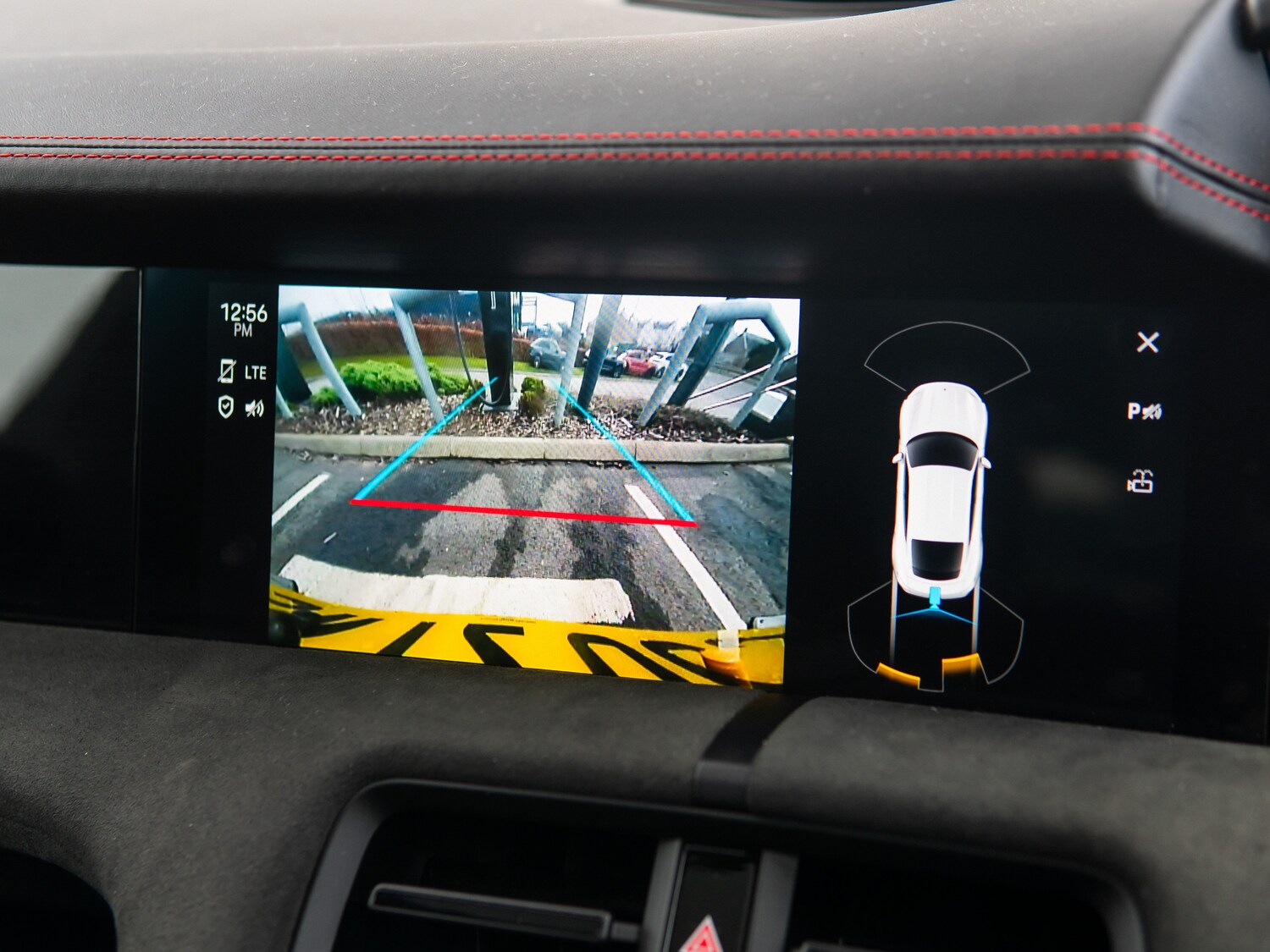 Used Porsche Taycan 2022 for sale - 78016362: Photo 11