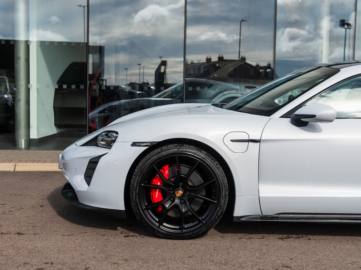 Used Porsche Taycan 2022 for sale - 78016362: Photo 14