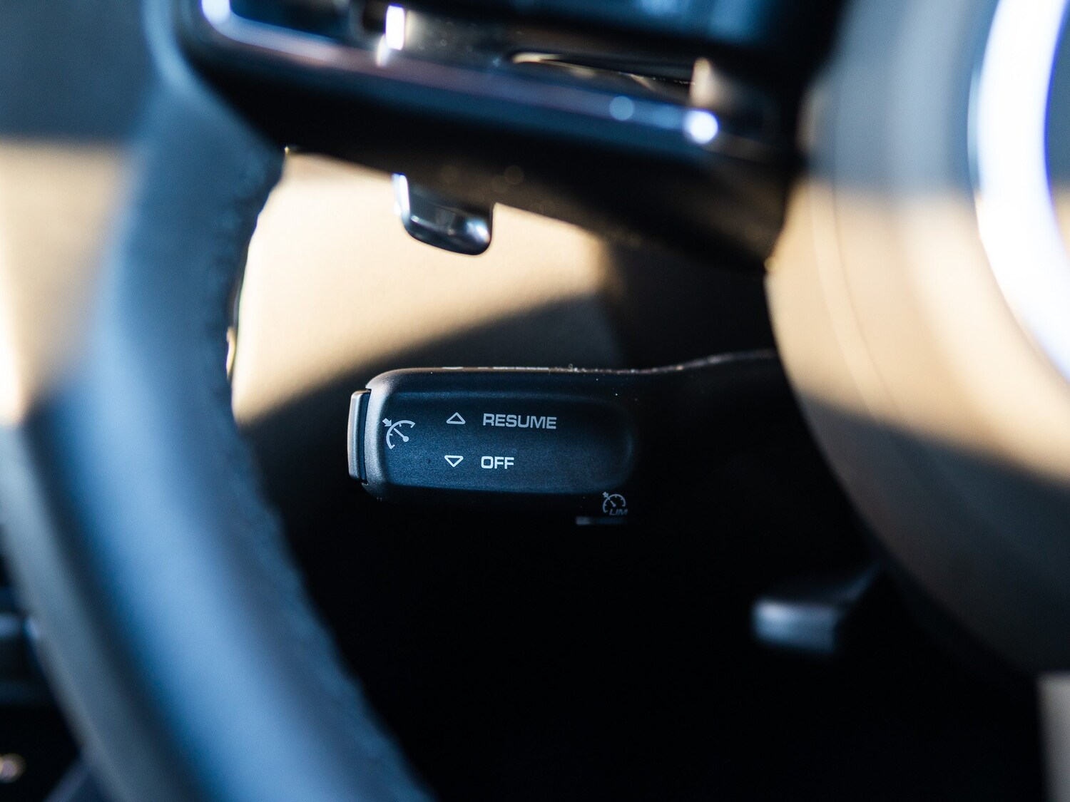 Used Porsche Macan 2023 for sale - 76355990: Photo 33