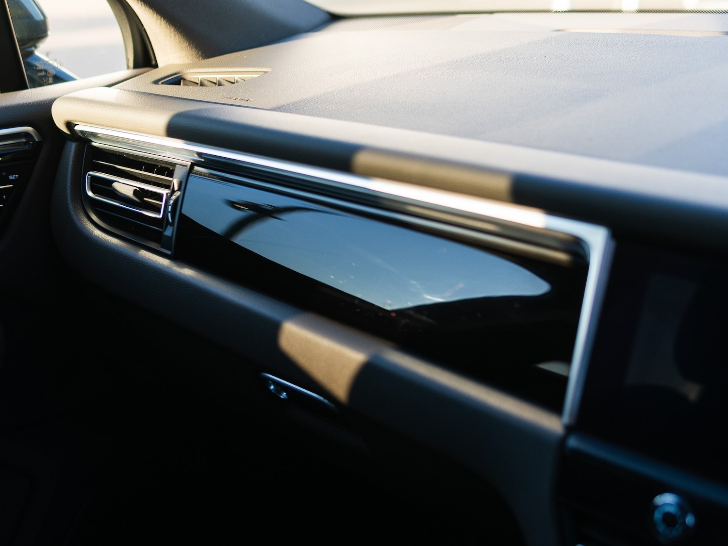 Used Porsche Macan 2023 for sale - 76355990: Photo 44