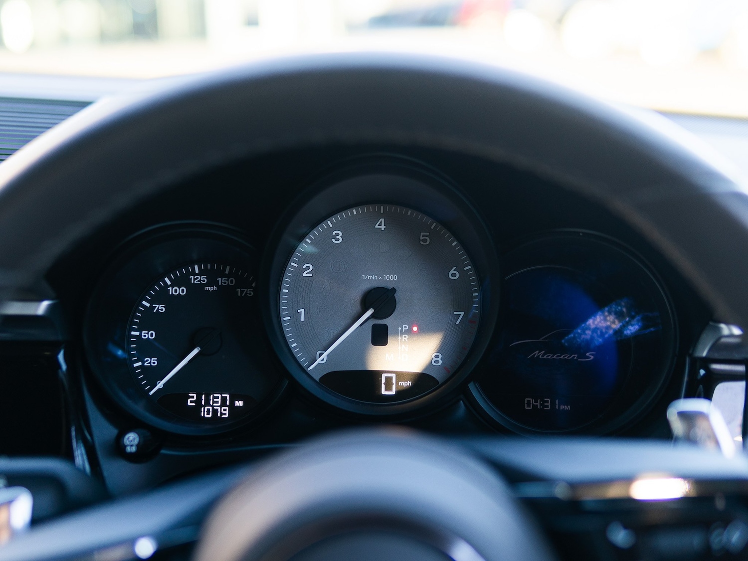 Used Porsche Macan 2023 for sale - 76355990: Photo 46