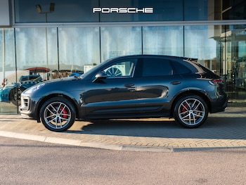 Used Porsche Macan 2023 for sale - 76355990: Photo