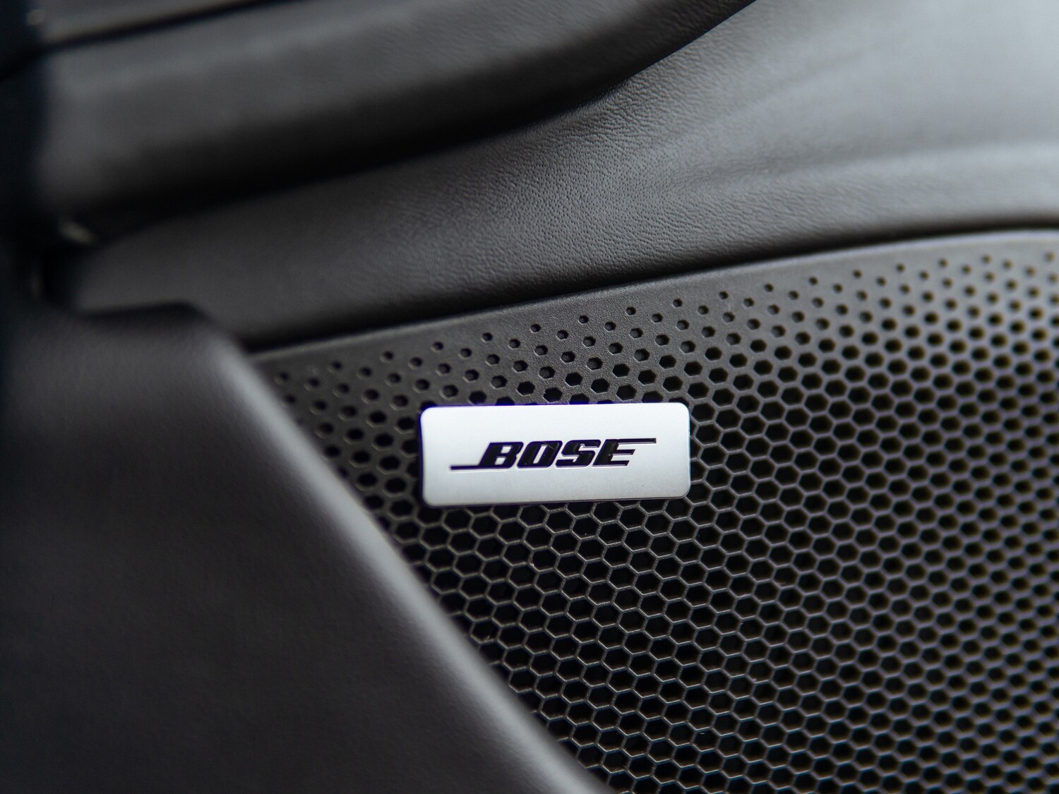 Used Porsche Taycan 2022 for sale - 77506804: Photo 25