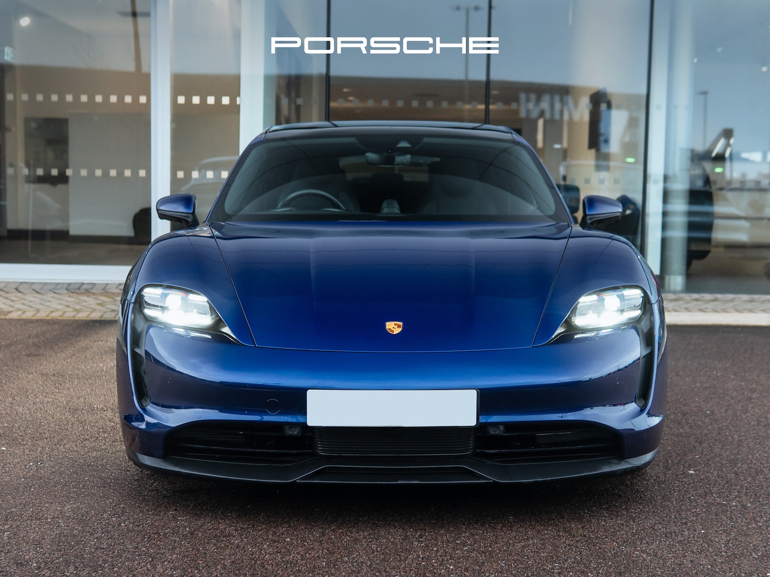 Used Porsche Taycan 2022 for sale - 77506804: Photo 4